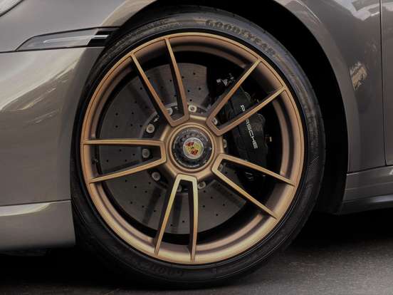 PORSCHE-911-2021