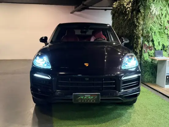 PORSCHE-CAYENNE-2022