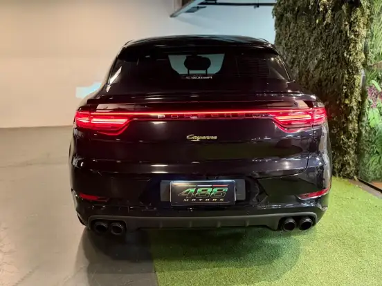 PORSCHE-CAYENNE-2022