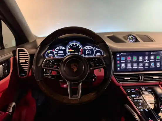 PORSCHE-CAYENNE-2022