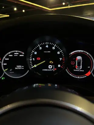 PORSCHE-CAYENNE-2023