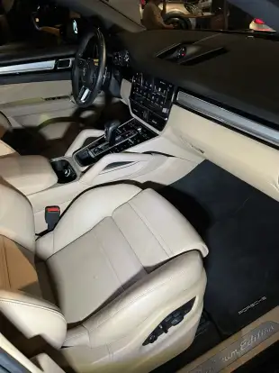 PORSCHE-CAYENNE-2023