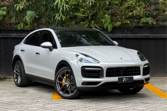 PORSCHE-CAYENNE-2022