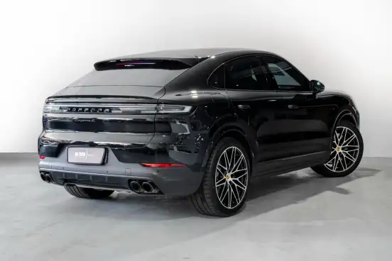 PORSCHE-CAYENNE-2024