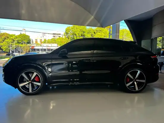 PORSCHE-CAYENNE-2025