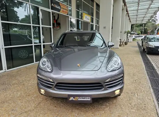 PORSCHE-CAYENNE-2013