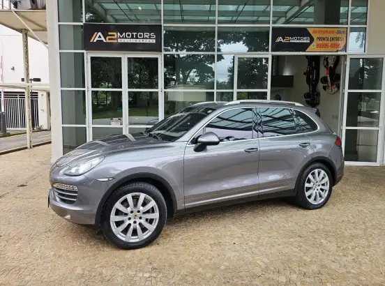 PORSCHE-CAYENNE-2013