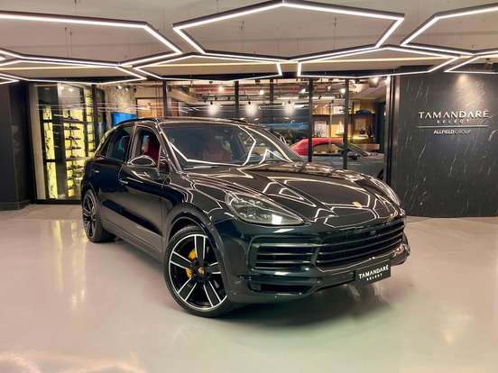 PORSCHE-CAYENNE-2020