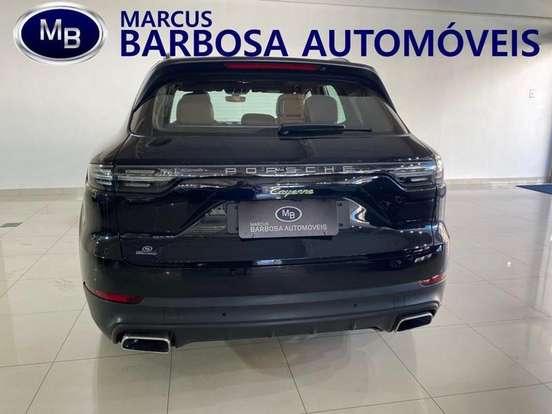 PORSCHE-CAYENNE-2019