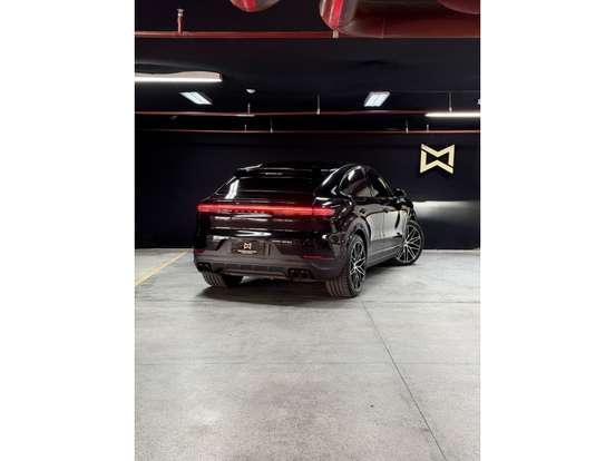 PORSCHE-CAYENNE-2025