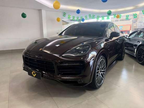 PORSCHE-CAYENNE-2022