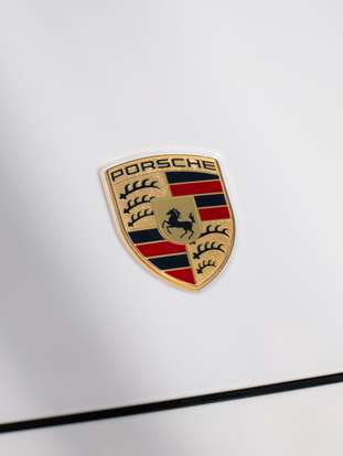 PORSCHE-CAYENNE-2022