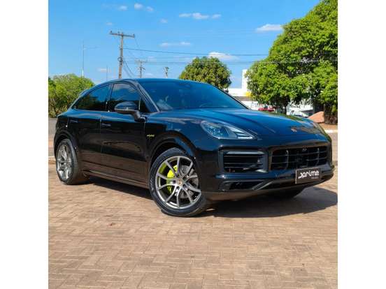 PORSCHE-CAYENNE-2023