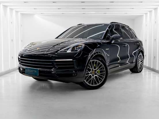 PORSCHE-CAYENNE-2023
