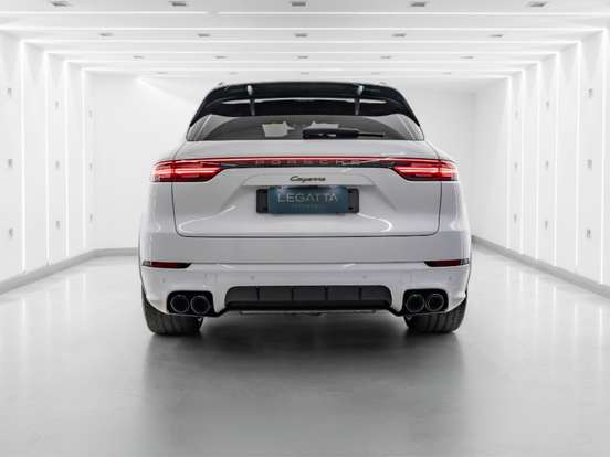 PORSCHE-CAYENNE-2022