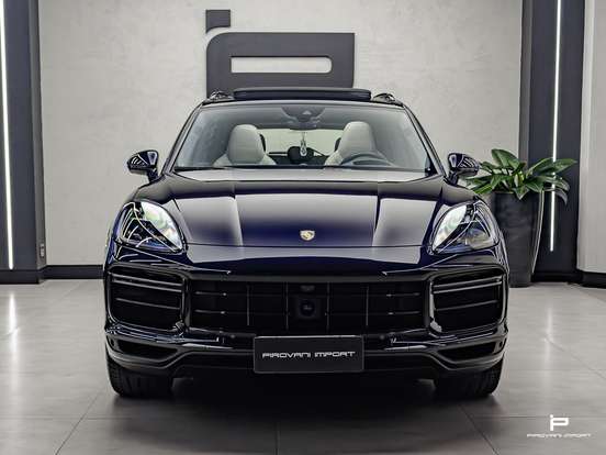 PORSCHE-CAYENNE-2022