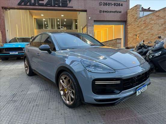 PORSCHE-CAYENNE-2022