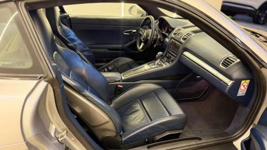 PORSCHE-CAYMAN-2013