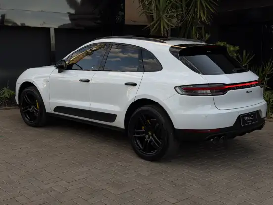 PORSCHE-MACAN-2021