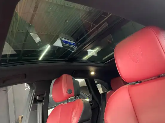 PORSCHE-MACAN-2024