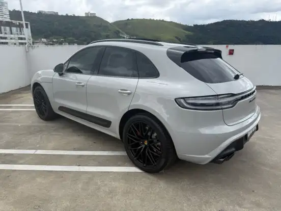 PORSCHE-MACAN-2024