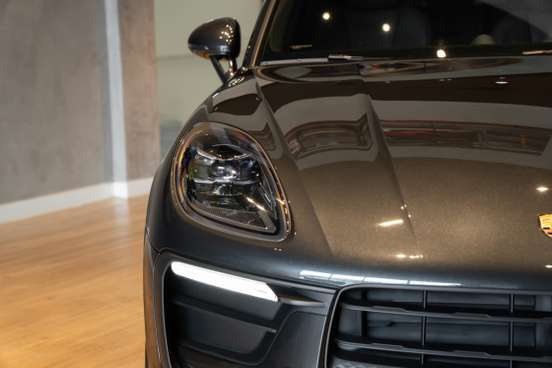 PORSCHE-MACAN-2025
