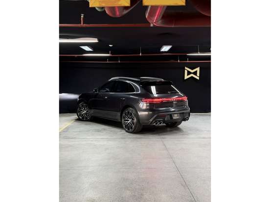 PORSCHE-MACAN-2024