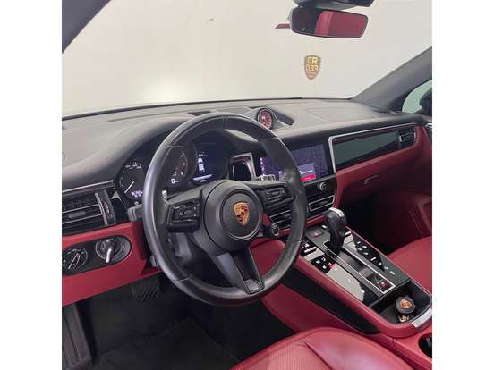 PORSCHE-MACAN-2022
