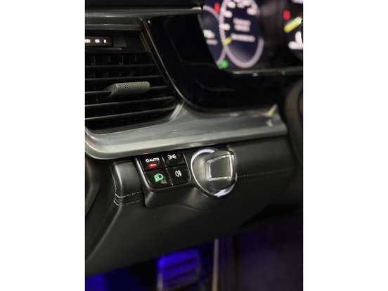PORSCHE-PANAMERA-2018