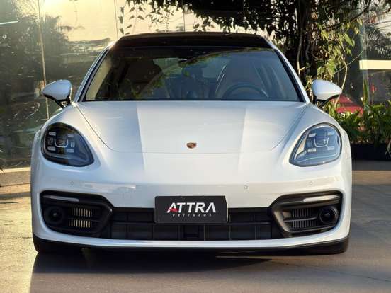 PORSCHE-PANAMERA-2022