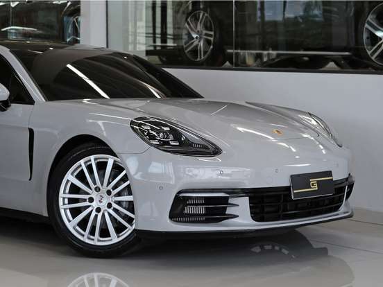 PORSCHE-PANAMERA-2016