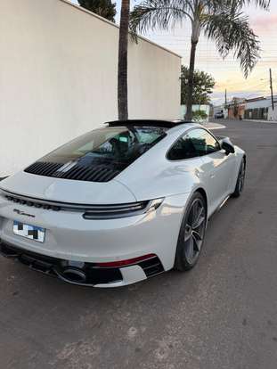 PORSCHE-911-2023