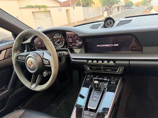 PORSCHE-911-2023