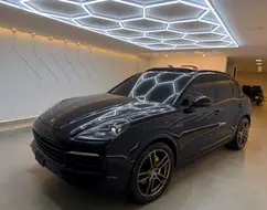 PORSCHE CAYENNE 3.0 V6 E-HYBRID COUPÉ PLATINUM EDITION AWD TIPTRONIC S PORSCHE CAYENNE 3.0 V6 E-HYBRID COUPÉ PLATINUM EDITION AWD TIPTRONIC S