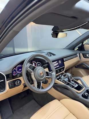 PORSCHE-CAYENNE-2023