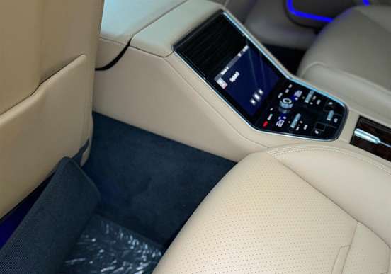 PORSCHE-PANAMERA-2022