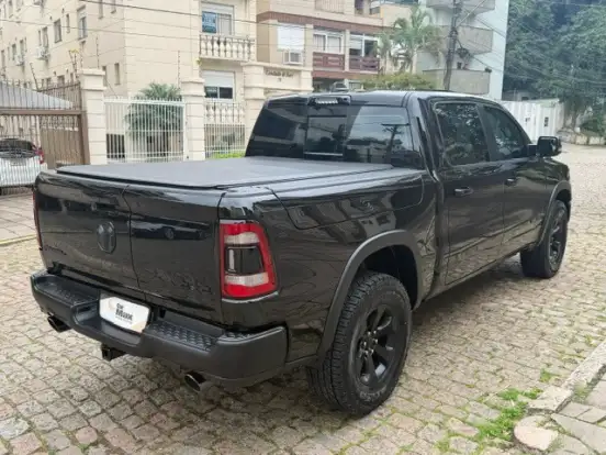 RAM-1500-5.7 V8 GASOLINA REBEL CD 4X4 AUTOMÁTICO RAM-1500-2023