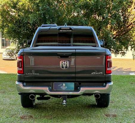 RAM-1500-5.7 V8 GASOLINA LIMITED CD 4X4 AUTOMÁTICO RAM-1500-2023