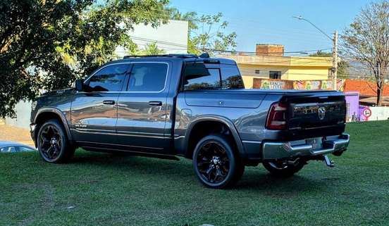 RAM-1500-5.7 V8 GASOLINA LIMITED CD 4X4 AUTOMÁTICO RAM-1500-2023