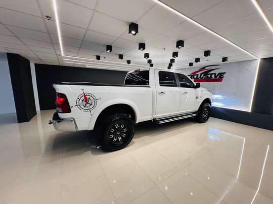 RAM-2500-6.7 LARAMIE 4X4 CD I6 TURBO DIESEL 4P AUTOMÁTICO RAM-2500-2012