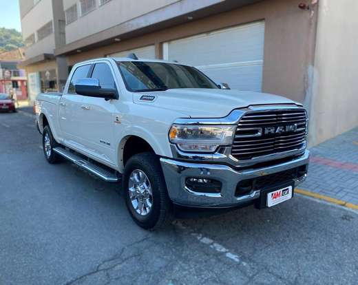 RAM-3500-6.7 I6 TURBO DIESEL LARAMIE CD 4X4 AUTOMÁTICO RAM-3500-2022