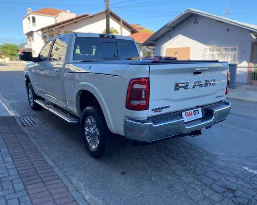 RAM-3500-6.7 I6 TURBO DIESEL LARAMIE CD 4X4 AUTOMÁTICO RAM-3500-2022
