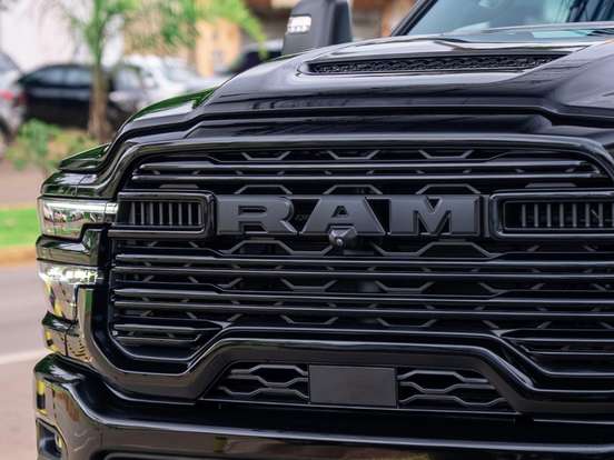 RAM-3500-6.7 I6 TURBO DIESEL LARAMIE NIGHT EDITION CD 4X4 AUTOMÁTICO RAM-3500-2026