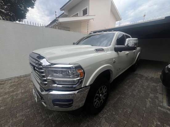 RAM-3500-6.7 I6 TURBO DIESEL LIMITED LONGHORN CD 4X4 AUTOMÁTICO RAM-3500-2023