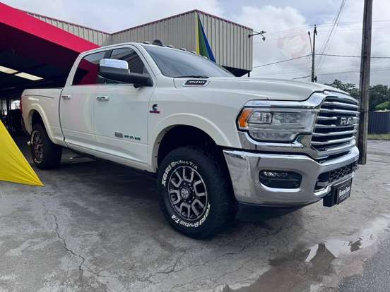 RAM-3500-6.7 I6 TURBO DIESEL LIMITED LONGHORN CD 4X4 AUTOMÁTICO RAM-3500-2022