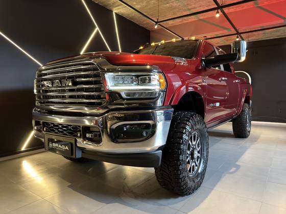 RAM 3500 6.7 I6 TURBO DIESEL LIMITED LONGHORN CD 4X4  AUTOMÁTICO