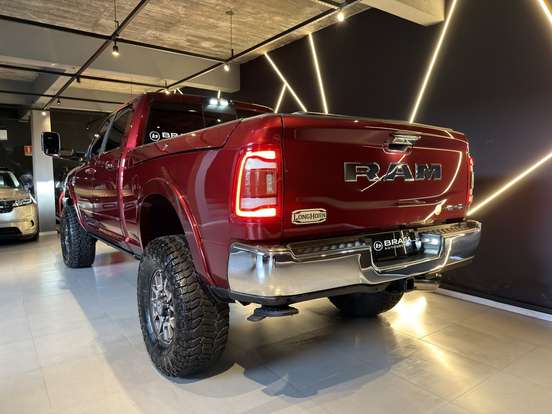 RAM-3500-6.7 I6 TURBO DIESEL LIMITED LONGHORN CD 4X4 AUTOMÁTICO RAM-3500-2022