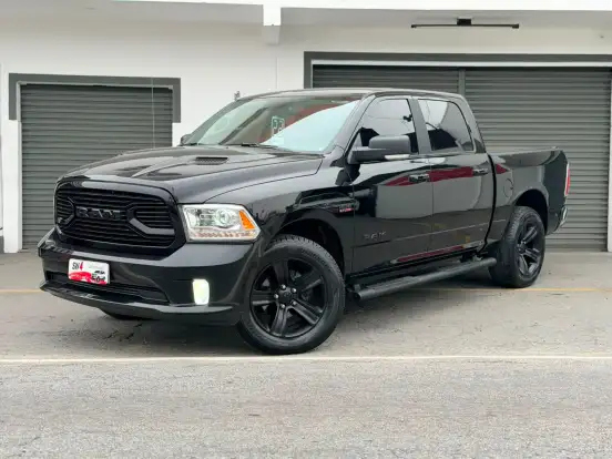 RAM-CLASSIC-5.7 V8 GASOLINA LARAMIE NIGHT EDITION CD 4X4 AUTOMÁTICO RAM-CLASSIC-2022