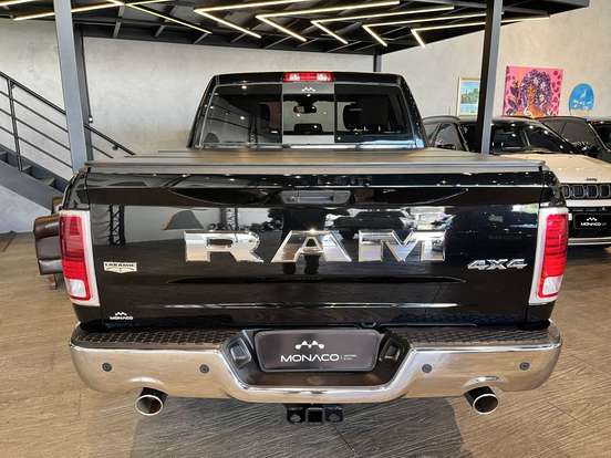 RAM-CLASSIC-5.7 V8 GASOLINA LARAMIE CD 4X4 AUTOMÁTICO RAM-CLASSIC-2023