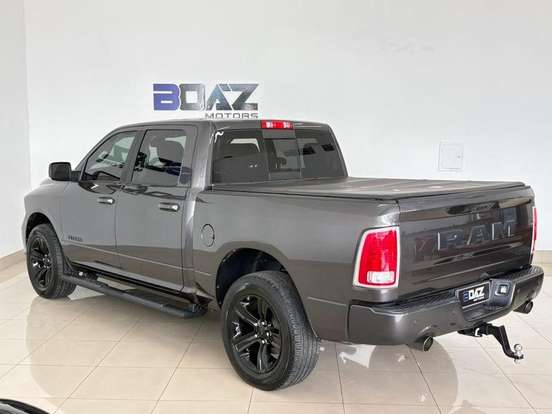 RAM-CLASSIC-5.7 V8 GASOLINA LARAMIE CD 4X4 AUTOMÁTICO RAM-CLASSIC-2023